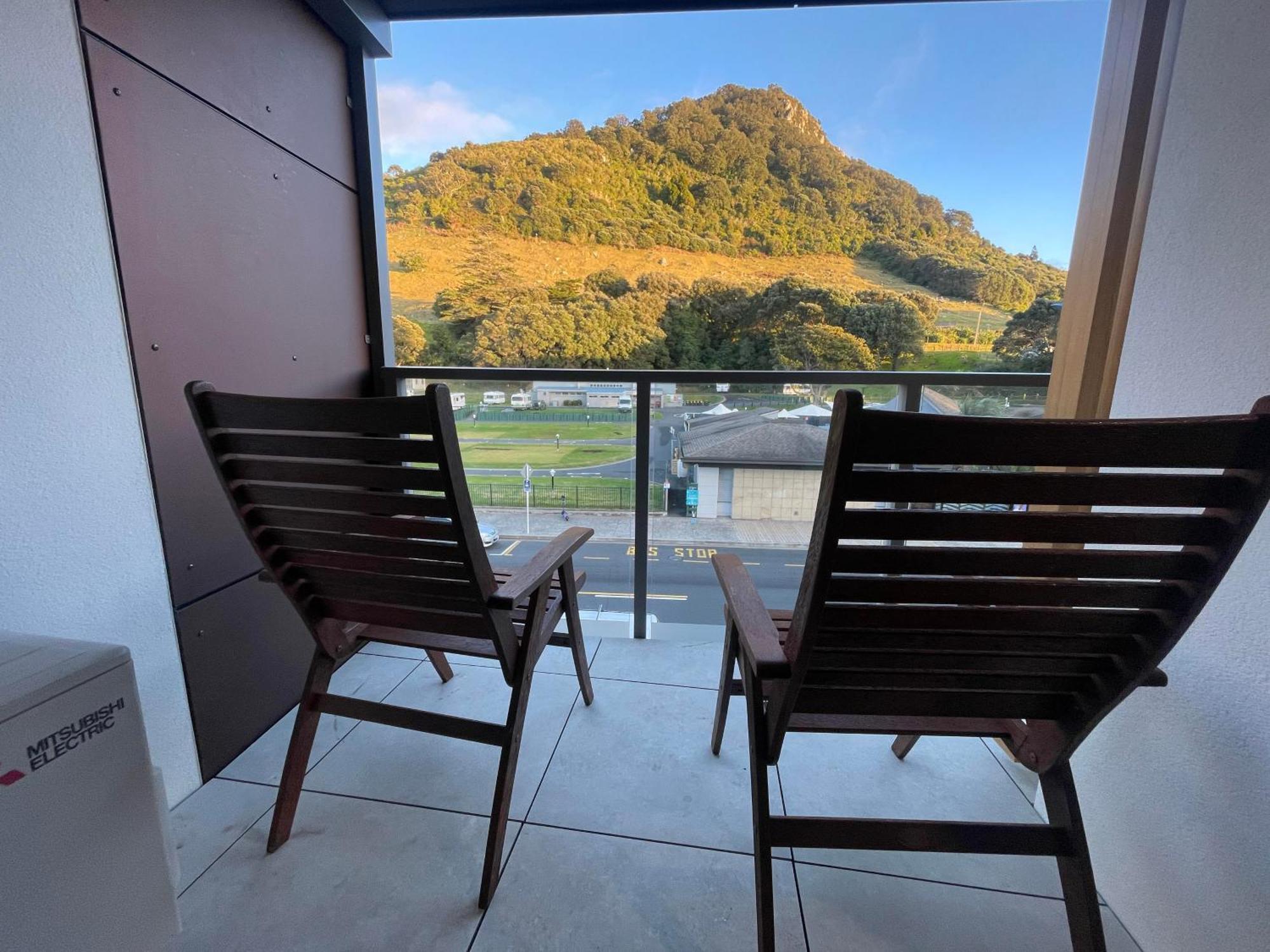 Aparthotel 6 On Adams Mount Maunganui Exterior foto